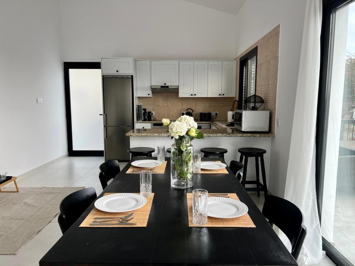Zeus Holiday Home Pissouri Eksteriør billede