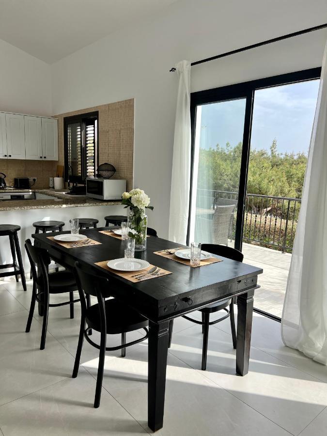 Zeus Holiday Home Pissouri Eksteriør billede